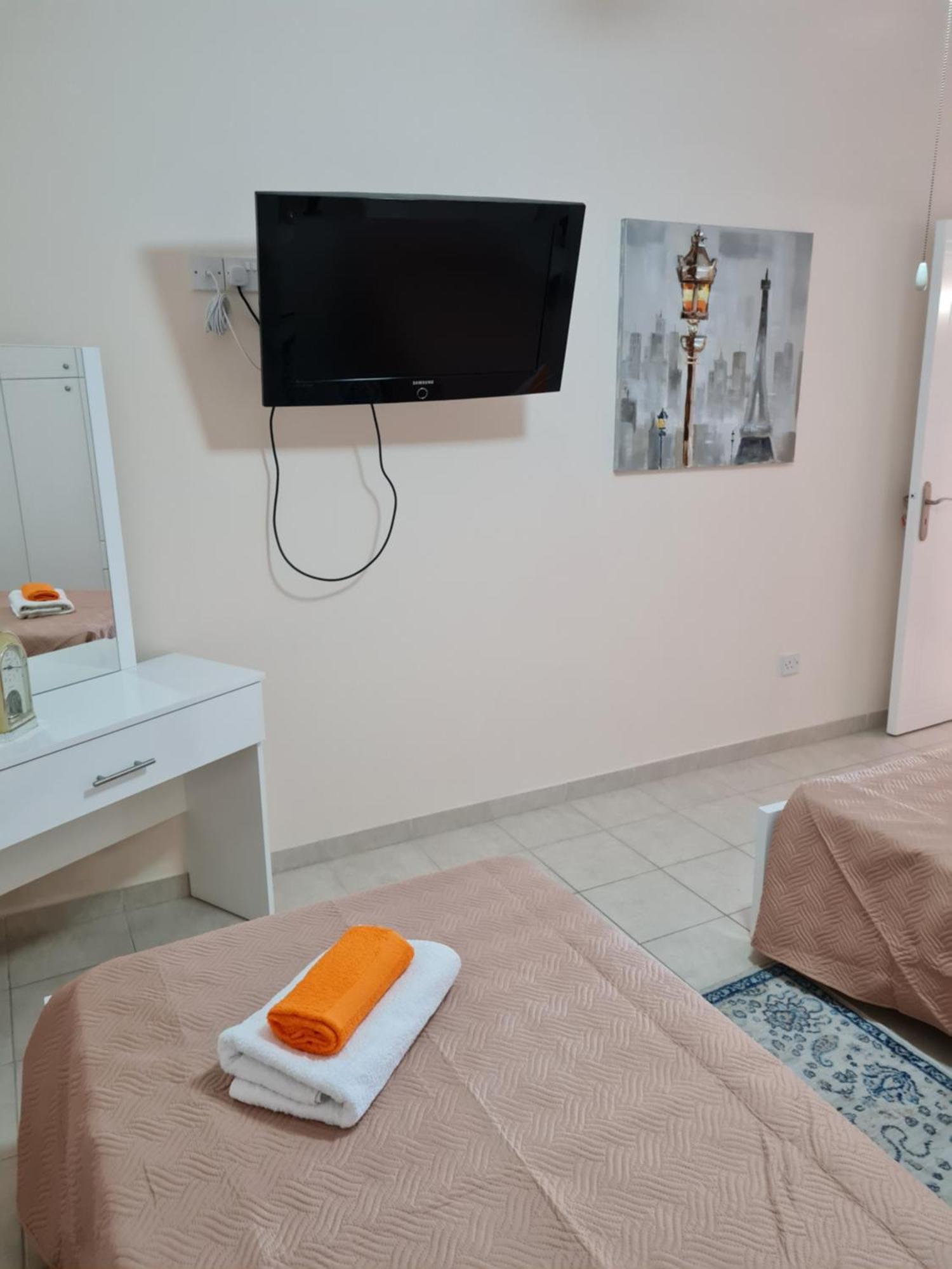 Michaela'S Apartment Paphos Luaran gambar